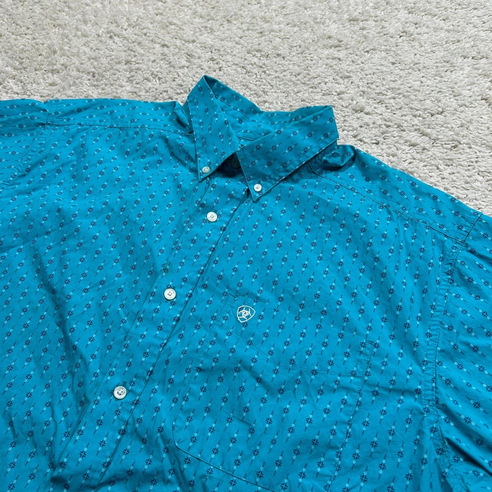 Ariat Newburn Button Down Shirt XL Blue Short Sleeve Geometric Western Print